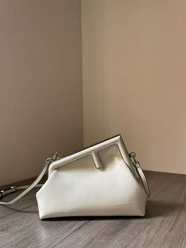 Picture of Fendi Lady Handbags _SKUfw152929773fw